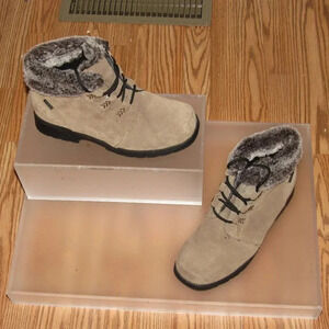 SPORTO Insulated Leather Ankle Booties Size 8.5M